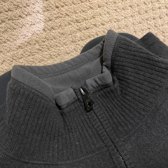 North Face Wool Blend Zipup Turtleneck - Picture 6 of 6